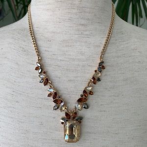 Dainty statement necklace
